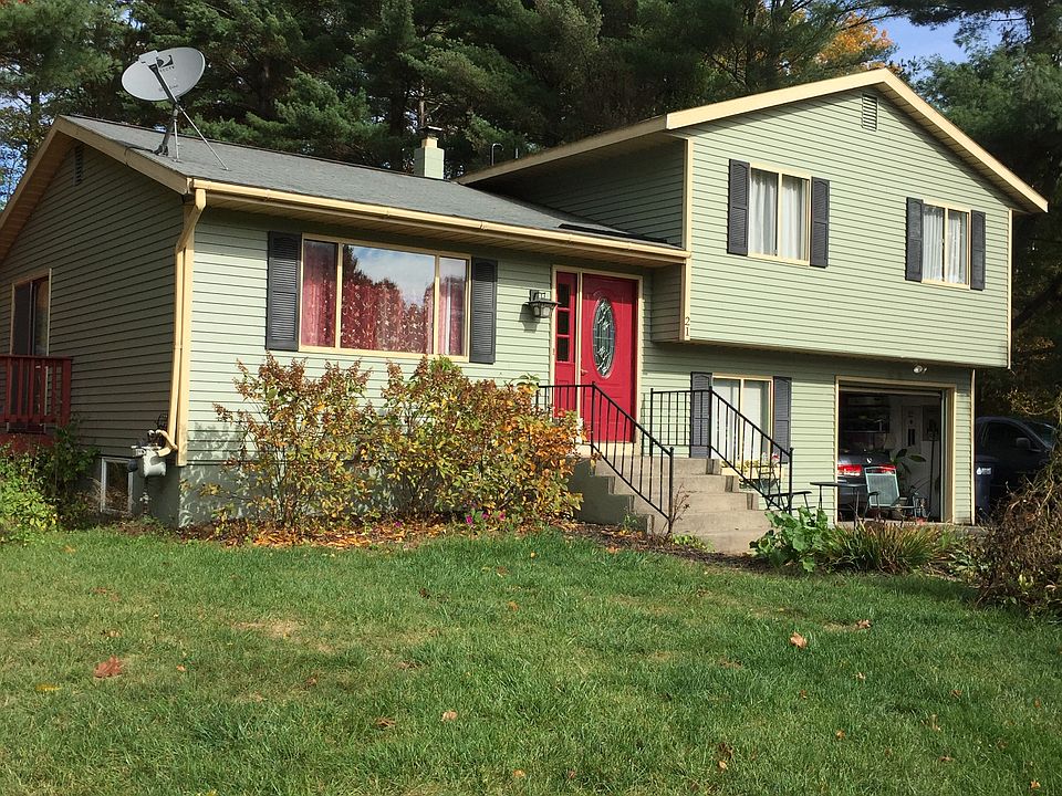 1st image of 21 Saint Johns Dr