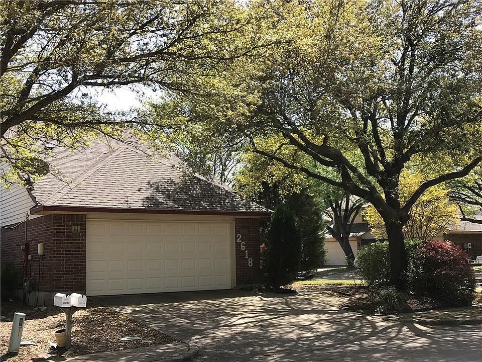 1st image of 2618 Leo Dr