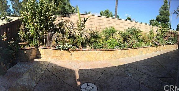 5th image of 665 Garden Ave