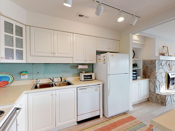 3rd image of 102 Diann Street #19b2