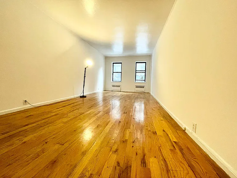 590 3rd Ave #5A — Photo 1