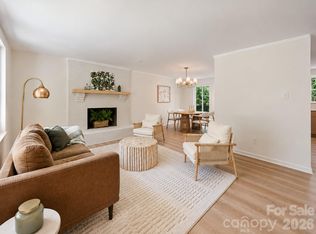 7323 Rollingridge Dr, Charlotte, NC 28211