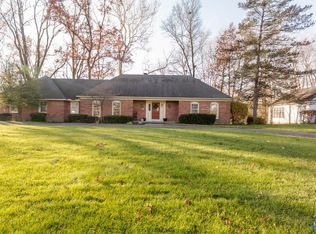 6623 Mill Ridge Rd, Maumee, OH 43537