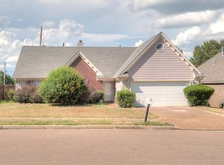 6384 Ragan Farm Dr, Memphis, TN 38141