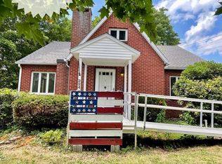 224 Adams Ave, Mineral Point, PA 15942