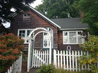 3462 41st Ave SW, Seattle, WA 98116