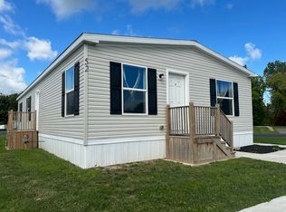 52 Roadside Dr #RO52, Hamlin, NY 14464