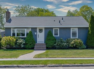 4 Donegal Cir, Danvers, MA 01923