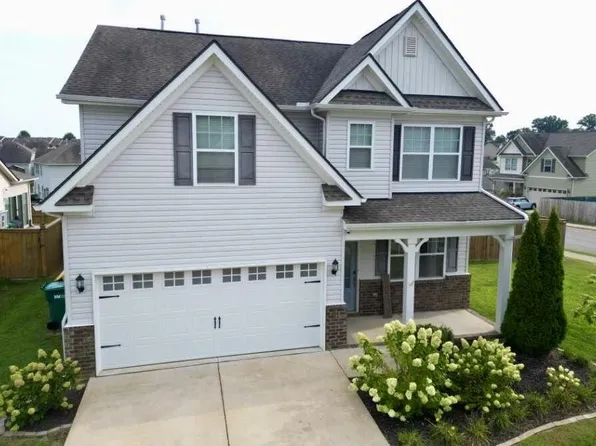 1045 Keeneland Dr, Spring Hill, TN 37174