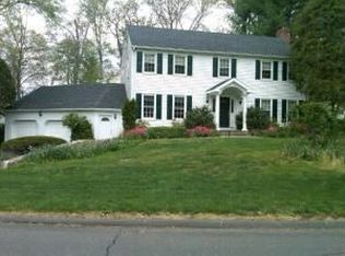 26 Barringer Rd, Darien, CT 06820