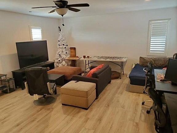 5th image of 10866 Lotus Dr