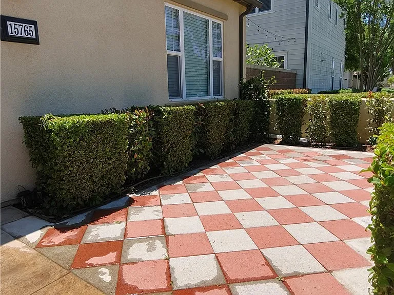 15765 Lindbergh Ave — Photo 4