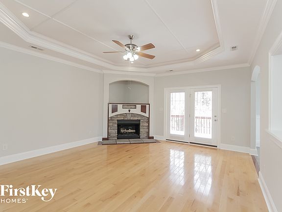 4th image of 3941 Erskine Woods Dr