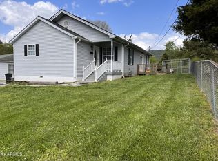 517 N Chamberlain Ave, Rockwood, TN 37854