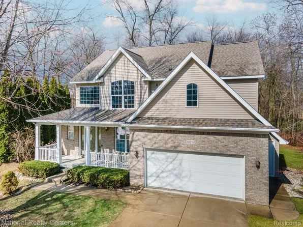 10219 Mill Pointe Dr, Goodrich, MI 48438