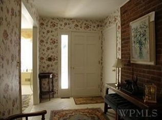 9 Horseshoe Rd, Mount Kisco, NY 10549