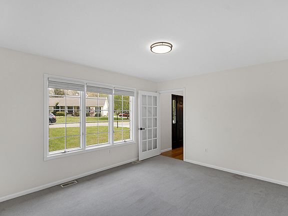 5th image of 4592 W Riesling Ct