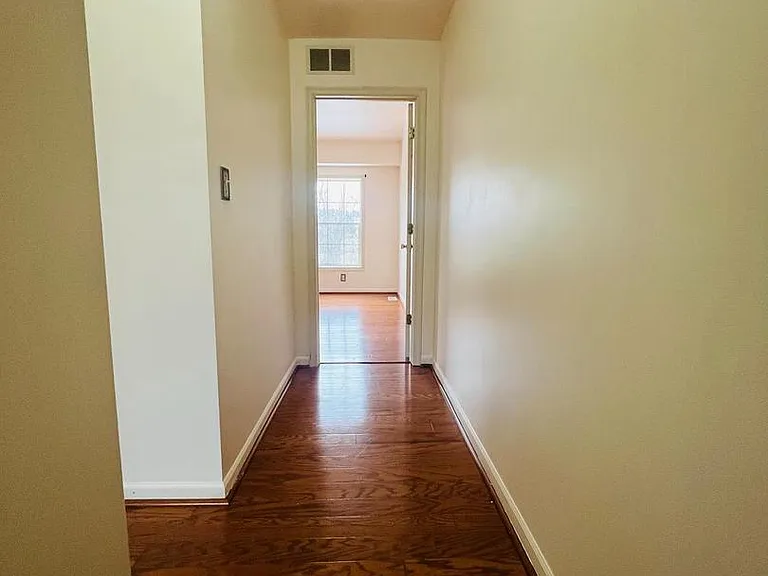 2528 Interstate Dr — Photo 10