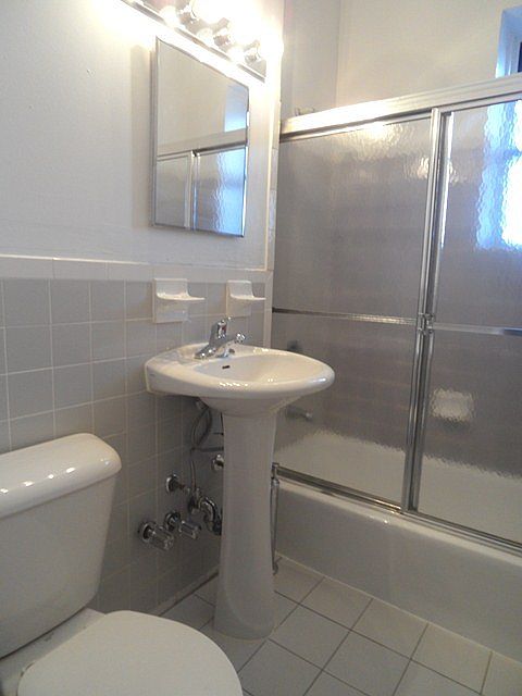 2nd image of 1991 Sedgwick Ave APT Gb
