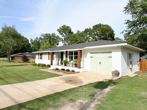 4th image of 204 Merrymont Drive