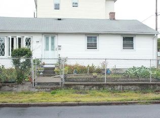 104 McCabe Ave, Pawtucket, RI 02861