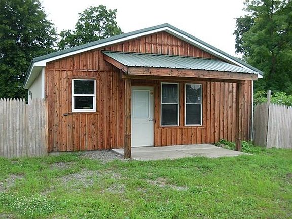 4th image of 1491 Caton Ave