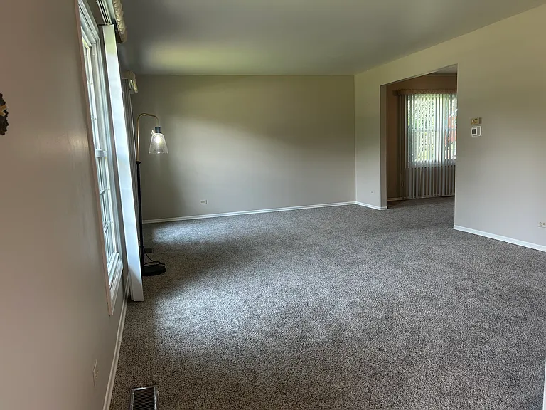 large living room 13.5 x 20