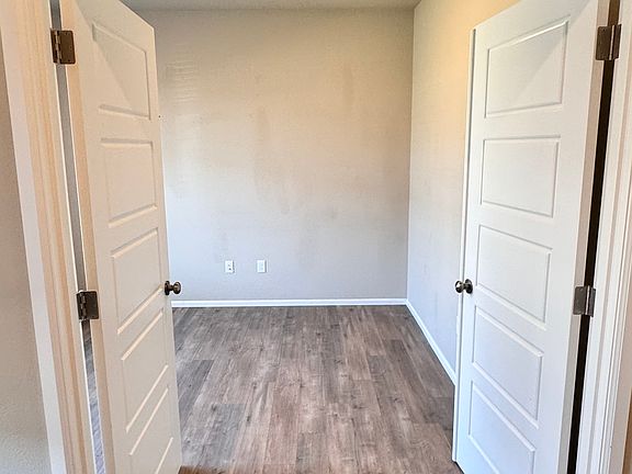 5th image of 3104 14th Avenue Ct NW