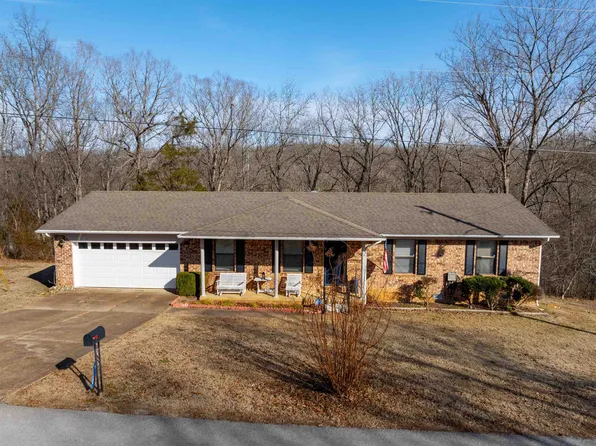 710 Melton Dr, Batesville, AR 72501
