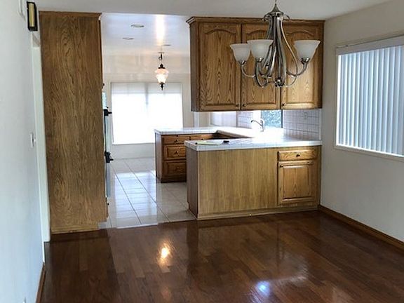 2nd image of 4764 Hazelnut Ave