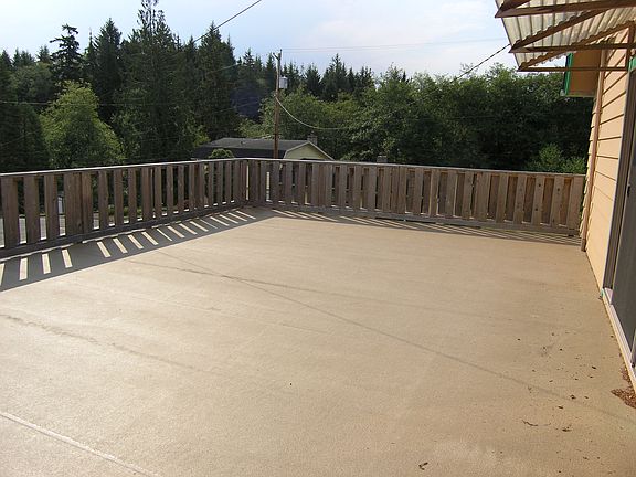 Duradeck 4yrs old
