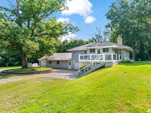 13050 Blooming Grove Rd, Palmyra, IL 62674