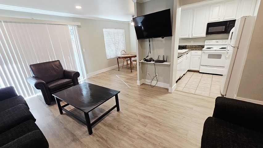 1st image of 589 N Johnson Ave N #154