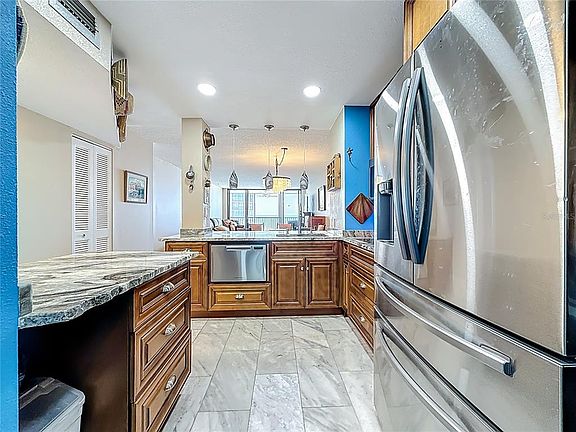 4th image of 18304 Gulf Blvd APT 505
