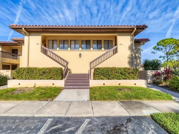 5245 Lake Village Dr #36, Sarasota, FL 34235