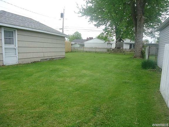 3rd image of 153 Newell Ave