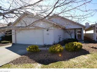 32763 Deerspring Ct, North Ridgeville, OH 44039