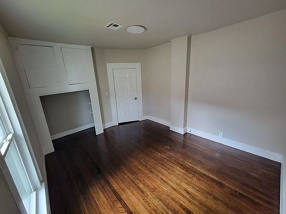 4th image of 219 W Cleveland Ave