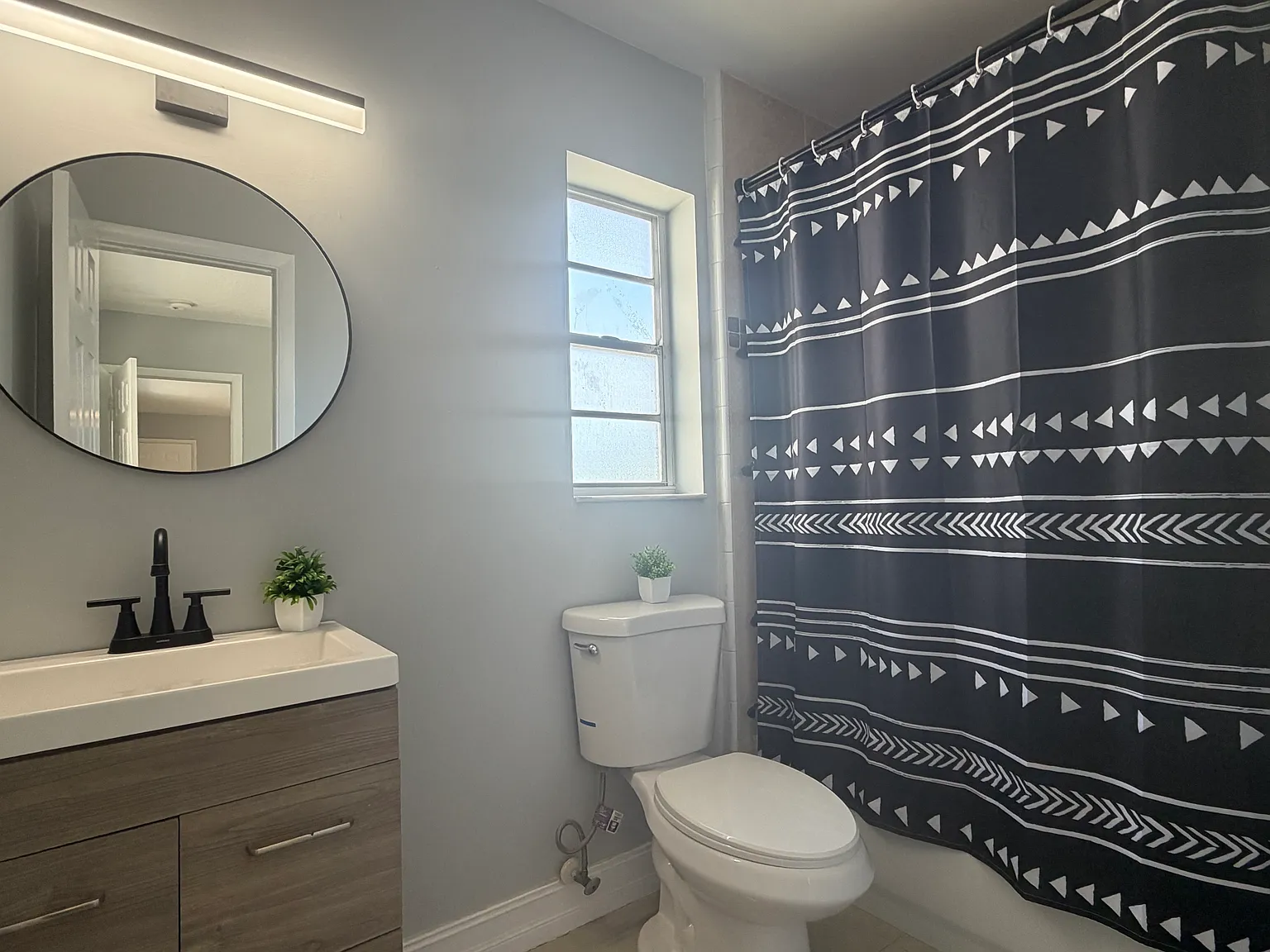 1 bed, 7430 sqft, $1,750 — Photo 3