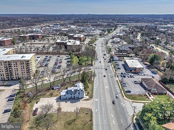 5th image of 676 W Germantown Pike