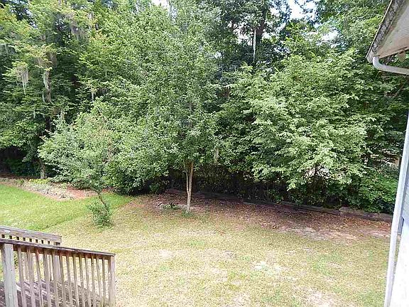 5th image of 3933 Runnymede Rd