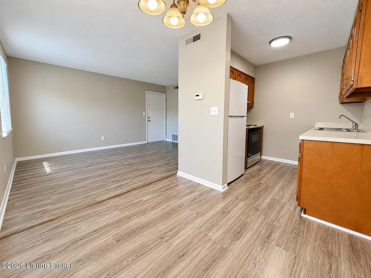 2 bed, 1.0 bath, 750 sqft, $950 — Photo 4