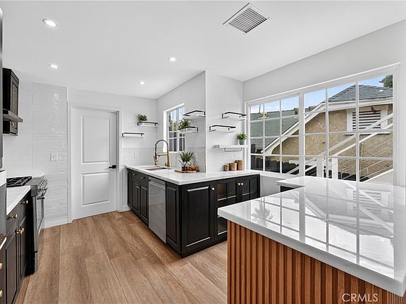2nd image of 4419 Radium Dr