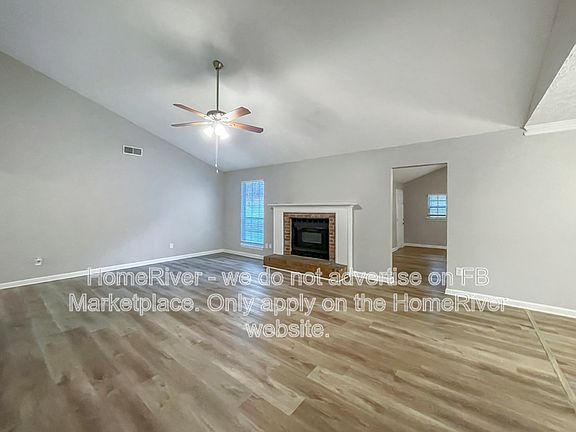 2nd image of 1283 Parkwood Chase NW