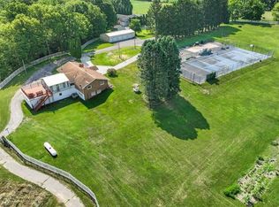 5563 Spring Creek Rd, Three Oaks, MI 49128