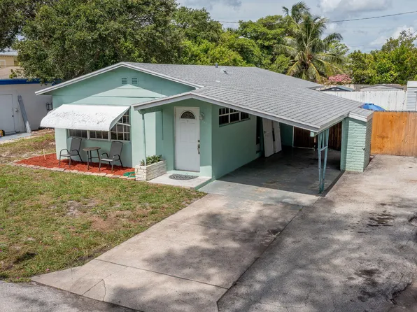 511 Marthas Way, Lantana, FL 33462