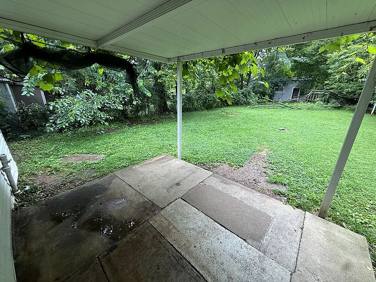 2137 N Delaware Ave — Photo 15
