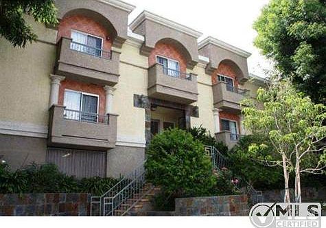2nd image of 7045 Woodley Ave Unit 208