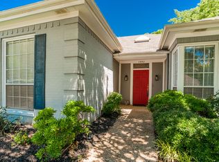 9443 Viewside Dr, Dallas, TX 75231