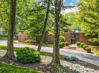 2707 Lear Rd, Columbus, OH 43220